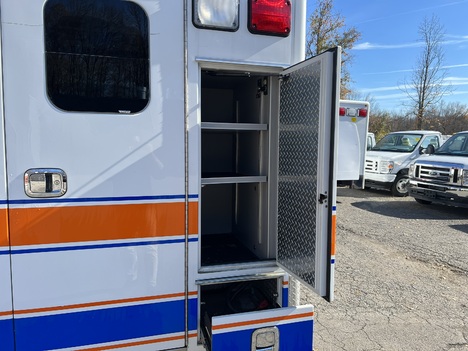 REMOUNTED 2016 FORD E350 TYPE III AMBULANCE TRUCK #$vid