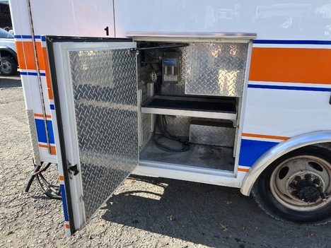 REMOUNTED 2016 FORD E350 TYPE III AMBULANCE TRUCK #$vid