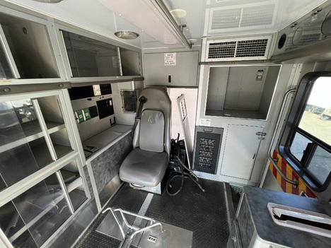 REMOUNTED FORD E350 TYPE III AMBULANCE TRUCK #$vid