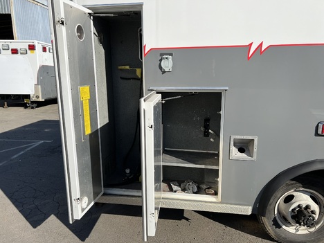 REMOUNTED FORD E350 TYPE III AMBULANCE TRUCK #$vid