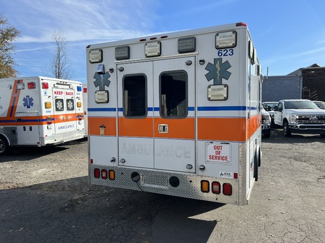 REMOUNTED 2014 FORD F350 TYPE I AMBULANCE TRUCK #$vid