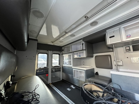 REMOUNTED FORD F350 TYPE I AMBULANCE TRUCK #$vid