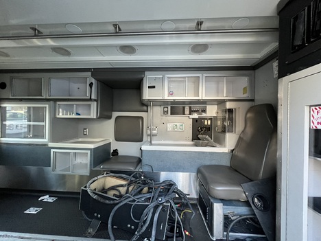 REMOUNTED FORD F350 TYPE I AMBULANCE TRUCK #$vid