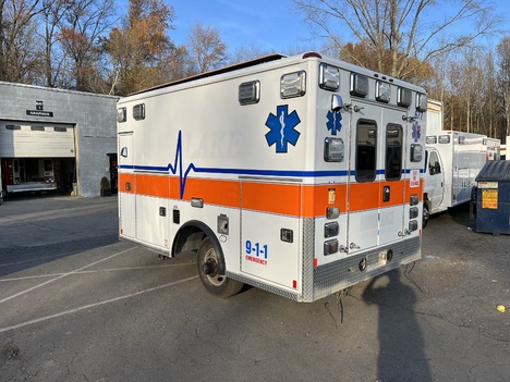 REMOUNTED FORD F350 TYPE I AMBULANCE TRUCK #$vid