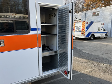 REMOUNTED FORD F350 TYPE I AMBULANCE TRUCK #$vid