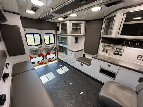 REMOUNTED 2023 FORD F450 TYPE I AMBULANCE TRUCK #$vid