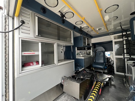 REMOUNTED 2019 FORD F450 TYPE I AMBULANCE TRUCK #$vid