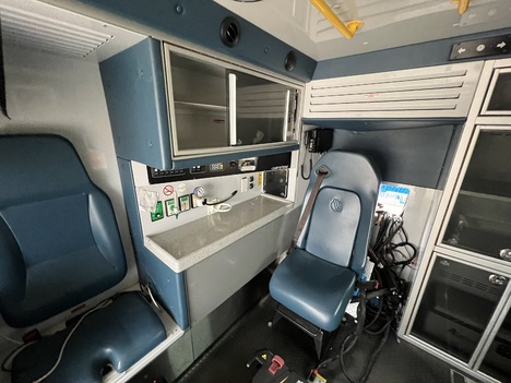 REMOUNTED 2019 FORD F450 TYPE I AMBULANCE TRUCK #$vid