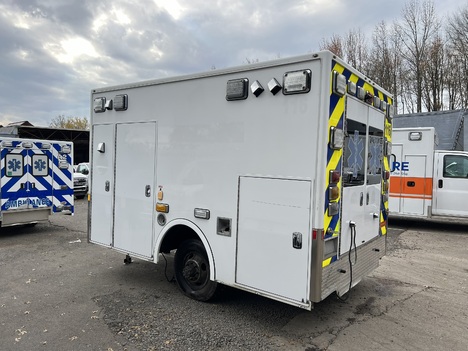 REMOUNTED 2019 FORD F450 TYPE I AMBULANCE TRUCK #$vid