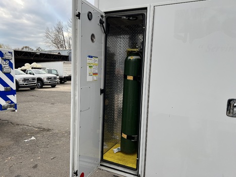 REMOUNTED 2019 FORD F450 TYPE I AMBULANCE TRUCK #$vid