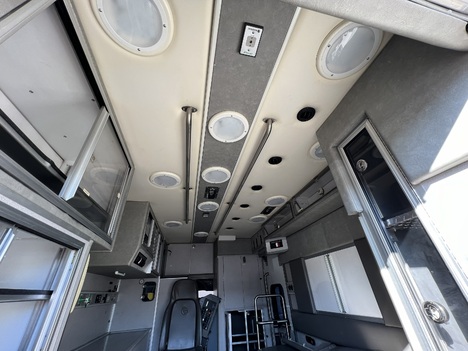 REMOUNTED FORD E450 TYPE III AMBULANCE TRUCK #$vid