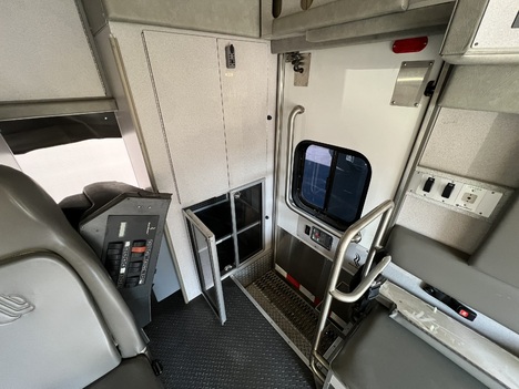 REMOUNTED FORD E450 TYPE III AMBULANCE TRUCK #$vid