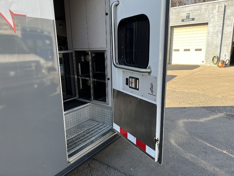 REMOUNTED FORD E450 TYPE III AMBULANCE TRUCK #$vid