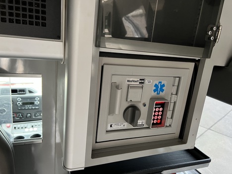 USED 2014 FORD E350 TYPE II AMBULANCE TRUCK #$vid