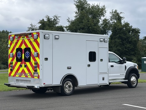 USED 2017 FORD F550 TYPE I AMBULANCE TRUCK #$vid