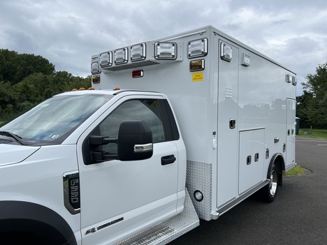 USED 2017 FORD F550 TYPE I AMBULANCE TRUCK #$vid