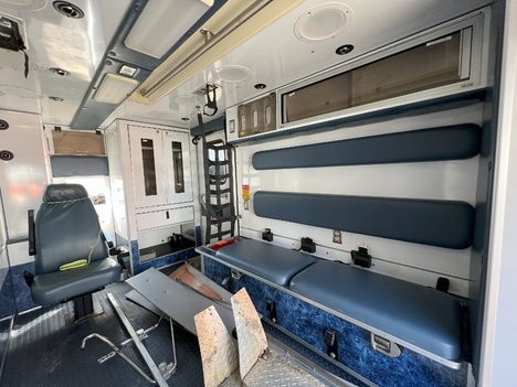 REMOUNTED 2016 FORD E450 TYPE III AMBULANCE TRUCK #$vid