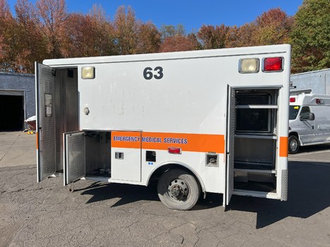 REMOUNTED 2016 FORD E450 TYPE III AMBULANCE TRUCK #$vid