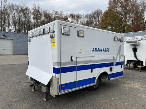 REMOUNTED 2010 FORD E350 TYPE III AMBULANCE TRUCK #$vid