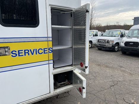 REMOUNTED FORD E350 TYPE III AMBULANCE TRUCK #$vid
