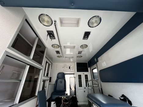 REMOUNTED FORD E350 TYPE III AMBULANCE TRUCK #$vid