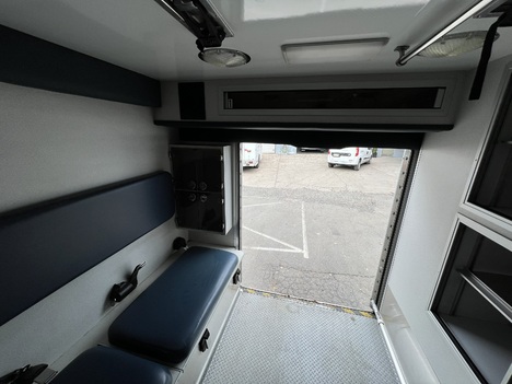 REMOUNTED FORD E350 TYPE III AMBULANCE TRUCK #$vid
