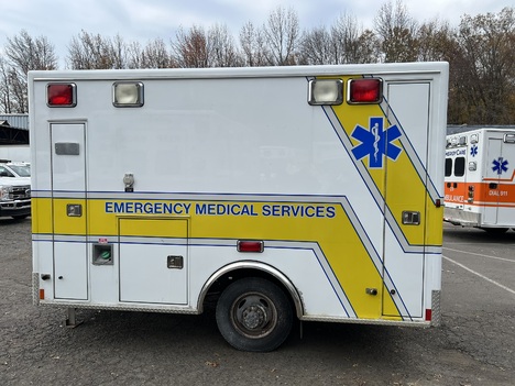 REMOUNTED FORD E350 TYPE III AMBULANCE TRUCK #$vid
