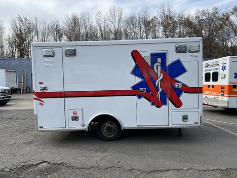 REMOUNTED 2015 FORD E450 TYPE III AMBULANCE TRUCK #$vid