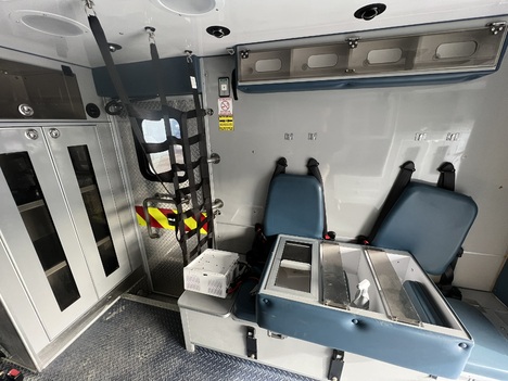 REMOUNTED 2015 FORD E450 TYPE III AMBULANCE TRUCK #$vid