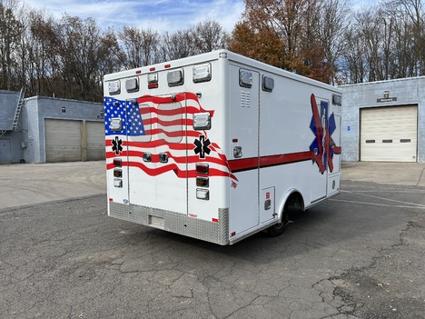 REMOUNTED 2015 FORD E450 TYPE III AMBULANCE TRUCK #$vid