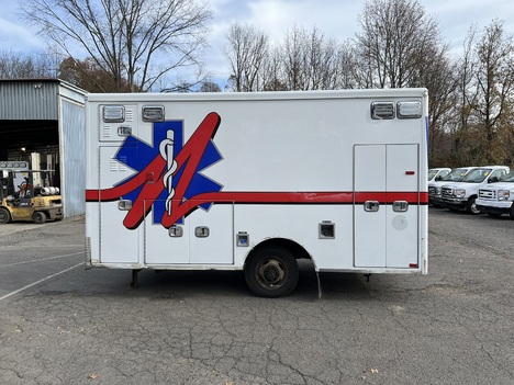REMOUNTED 2015 FORD E450 TYPE III AMBULANCE TRUCK #$vid