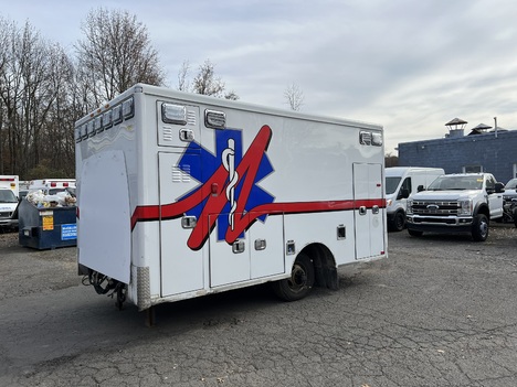 REMOUNTED 2015 FORD E450 TYPE III AMBULANCE TRUCK #$vid