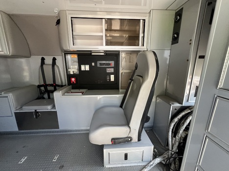 REMOUNTED 2013 FORD F450 TYPE I AMBULANCE TRUCK #$vid