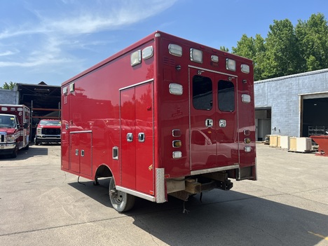 REMOUNTED 2013 FORD F450 TYPE I AMBULANCE TRUCK #$vid