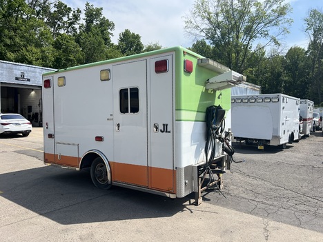 REMOUNTED 2009 FORD F550 TYPE I AMBULANCE TRUCK #$vid