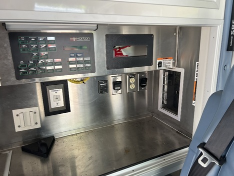 REMOUNTED 2009 FORD F550 TYPE I AMBULANCE TRUCK #$vid