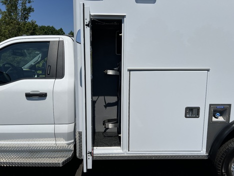 REMOUNTED 2023 FORD F350 TYPE I AMBULANCE TRUCK #$vid