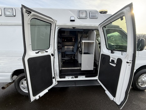 USED 2013 FORD E350 TYPE II AMBULANCE TRUCK #$vid