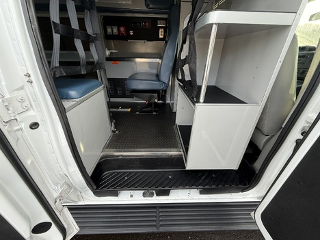 USED 2013 FORD E350 TYPE II AMBULANCE TRUCK #$vid