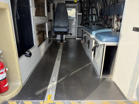 USED 2013 FORD E350 TYPE II AMBULANCE TRUCK #$vid