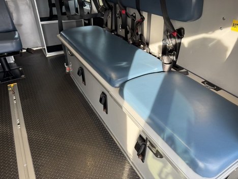 USED 2013 FORD E350 TYPE II AMBULANCE TRUCK #$vid