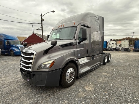 2021 FREIGHTLINER Cascadia Tandem Axle Sleeper #1345