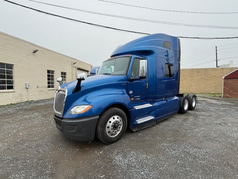 2021 INTERNATIONAL LT625 Tandem Axle Sleeper