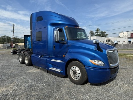 2022 INTERNATIONAL LT625 Tandem Axle Sleeper