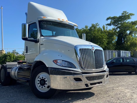 NEW 2025 INTERNATIONAL RH TANDEM AXLE DAYCAB TRUCK #1049-2 NEW 2025 INTERNATIONAL RH TANDEM AXLE DAYCAB TRUCK #1049-2
