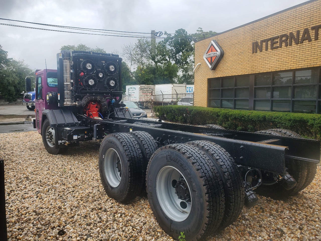 2024 BATTLE MOTORS LET GARBAGE TRUCK FOR SALE #1051