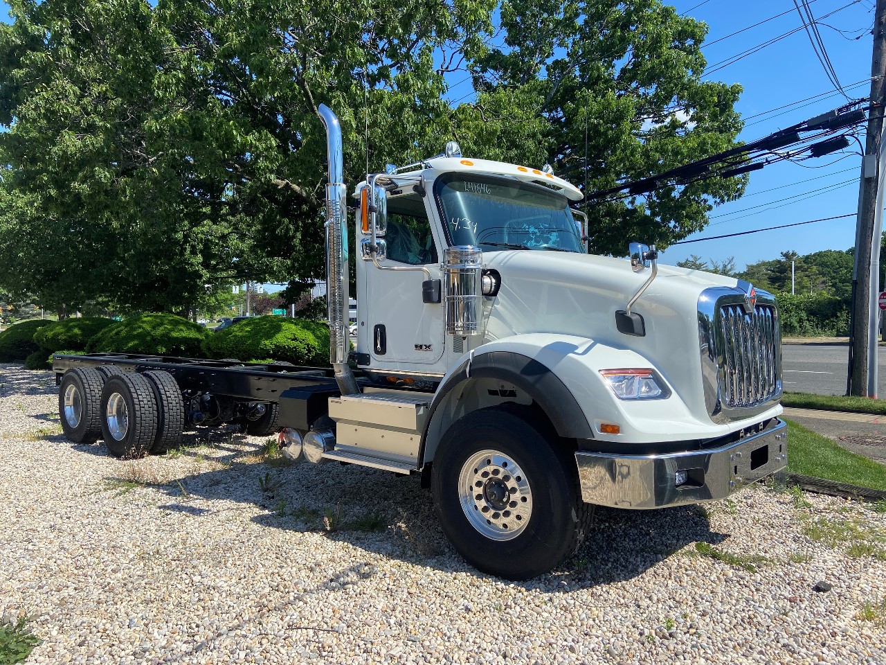 NEW INTERNATIONAL HX TANDEM AXLE CAB OVER DAYCAB TRUCK #1055 NEW INTERNATIONAL HX TANDEM AXLE CAB OVER DAYCAB TRUCK #1055
