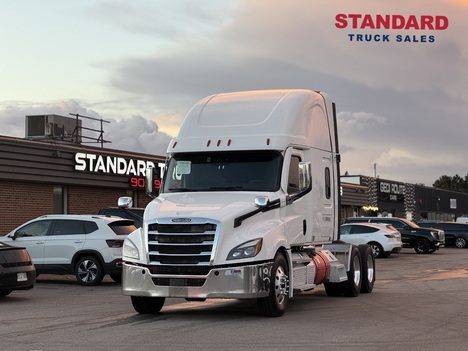 2021 FREIGHTLINER CASCADIA Tandem Axle Sleeper #1341