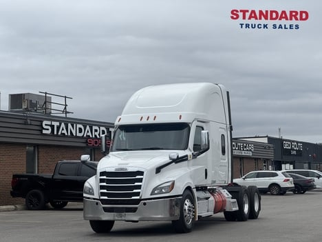 2021 FREIGHTLINER CASCADIA Tandem Axle Sleeper #1342