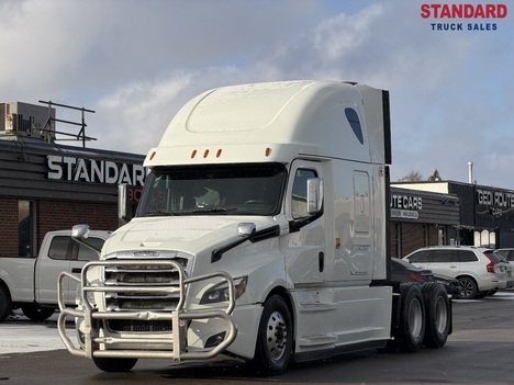 2019 FREIGHTLINER CASCADIA Tandem Axle Sleeper #1394